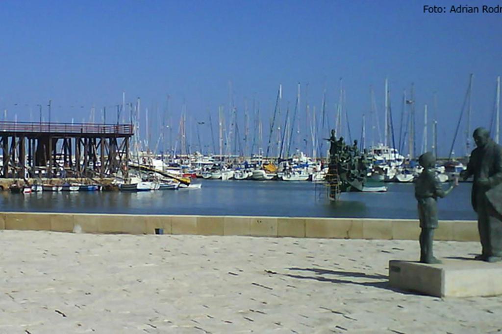 Ferienwohnung Piso Centro Ciudad Club Nautico Torrevieja Exterior foto