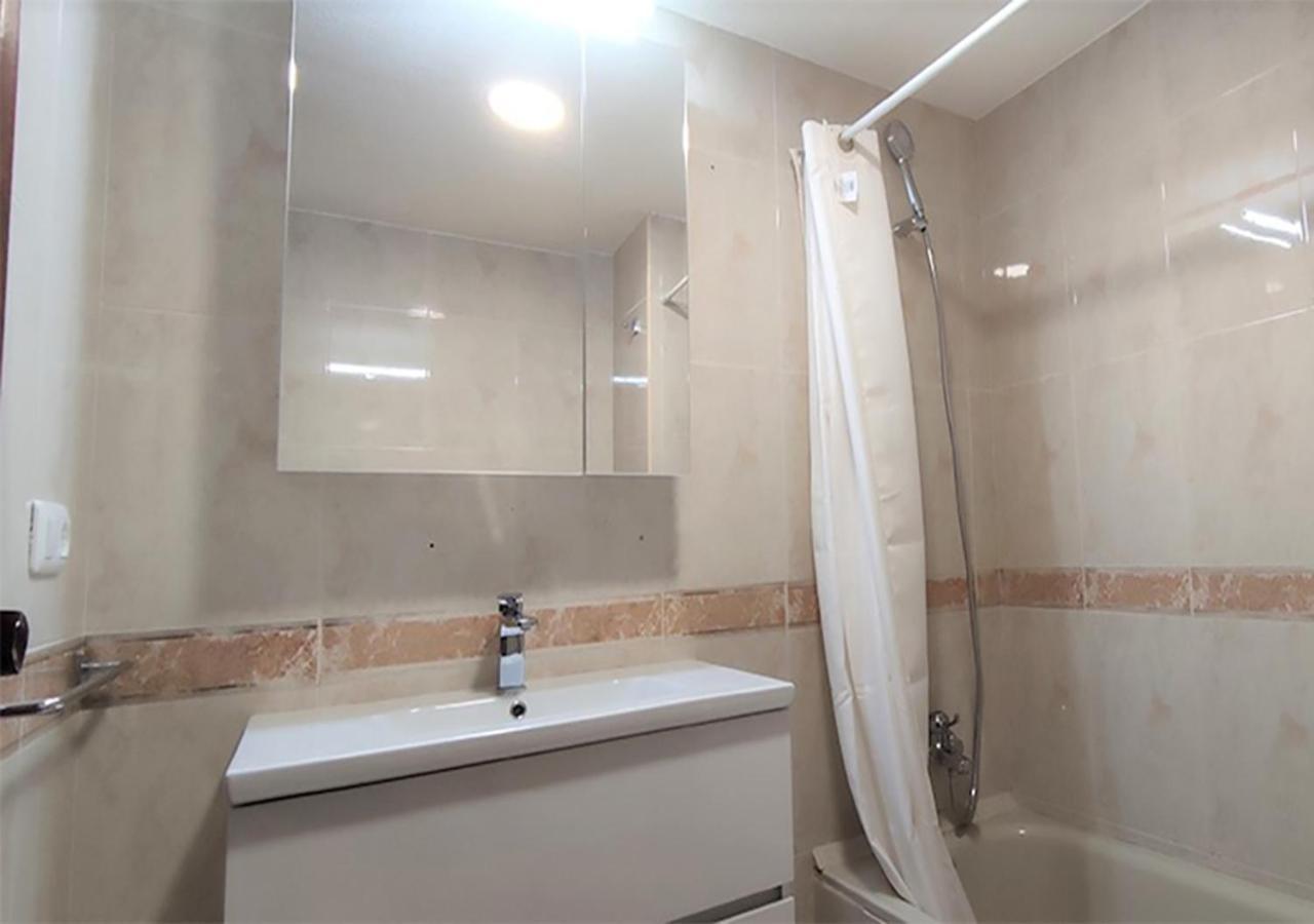 Ferienwohnung Piso Centro Ciudad Club Nautico Torrevieja Exterior foto