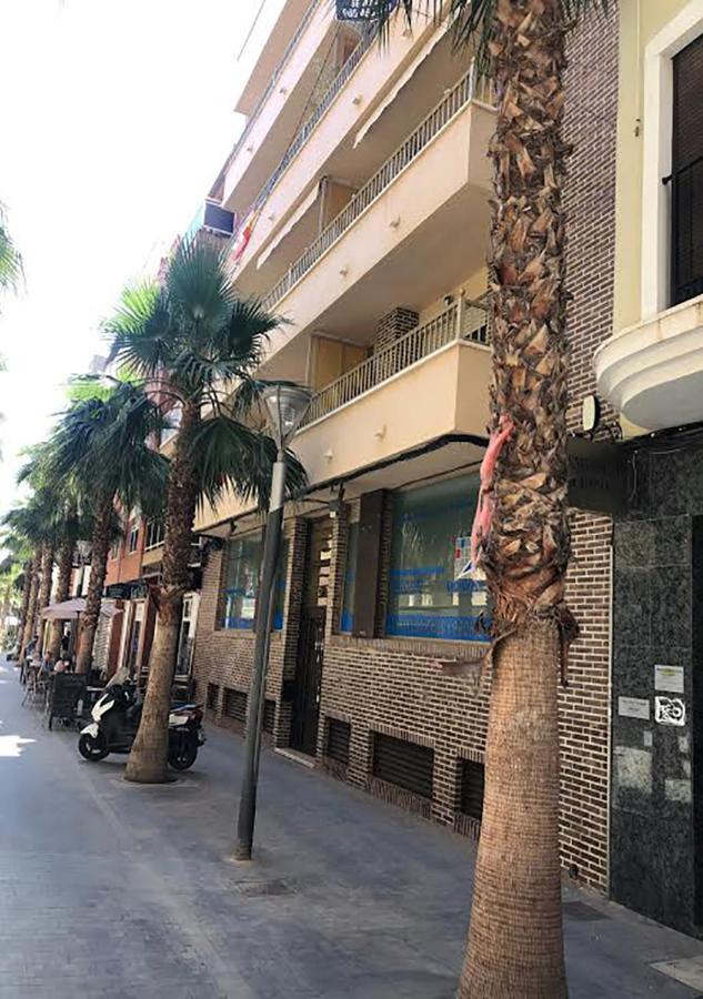 Ferienwohnung Piso Centro Ciudad Club Nautico Torrevieja Exterior foto